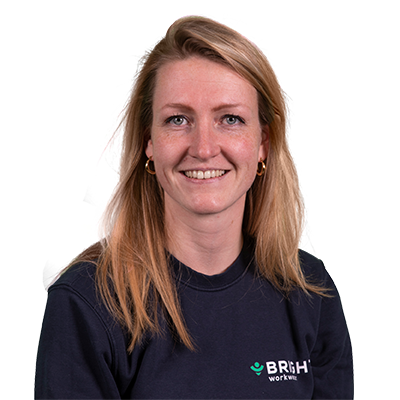 Linda, medewerker verkoop bij Bright Workwear